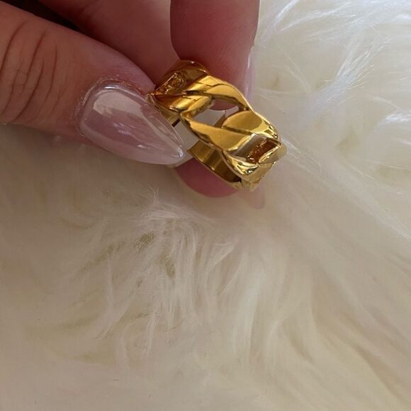 Gold chain ring - Picture 6 of 6